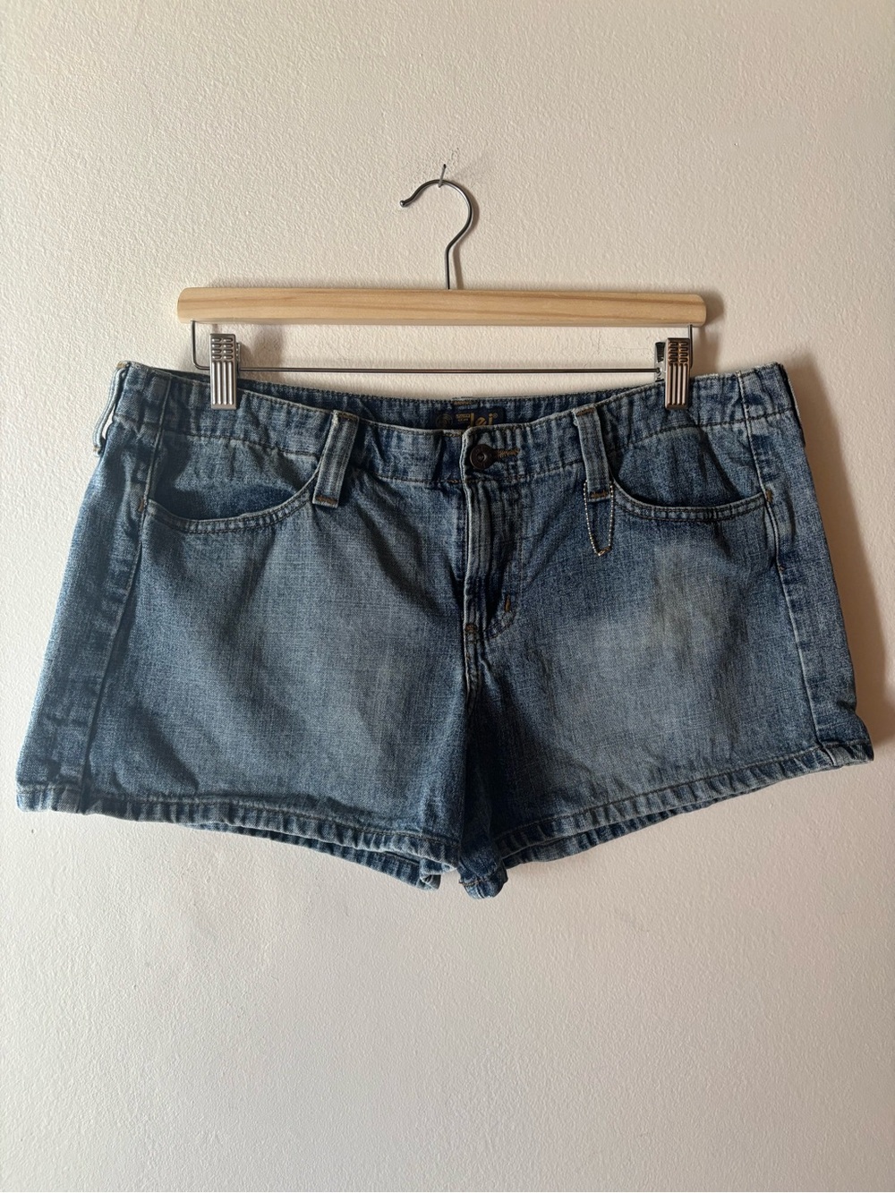 Vintage 90s L.E.I. Denim Shorts Low Rise Blue Jean Shorts Junior’s Size 15